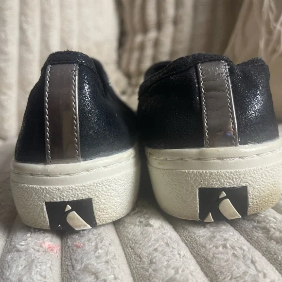 Skechers Women's Glittering Black Slip-On Sneakers - Picture 5 of 8